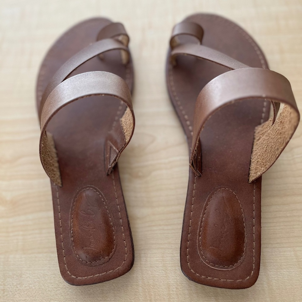 Thong sandals 6M